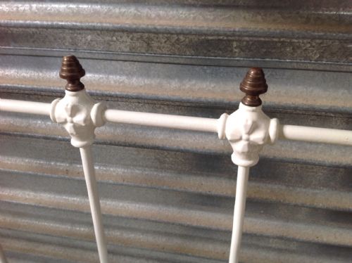 KING SIZE BRASS AND IRON BED - ADDITIONAL PHOTO 2