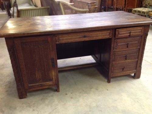 GOTHIC DESK - ADDITIONAL PHOTO 3
