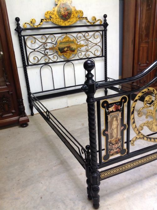 PAINTED ITALIAN MARRIAGE BED - ADDITIONAL PHOTO 10