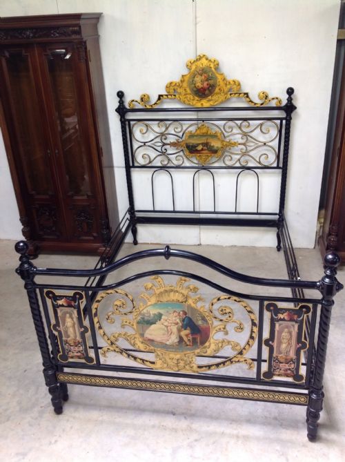PAINTED ITALIAN MARRIAGE BED - ADDITIONAL PHOTO 12