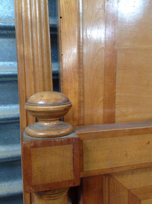 A RARE PALE BED BY KRIEGER OF PARIS - ADDITIONAL PHOTO 3