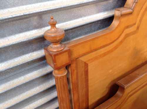 A RARE PALE BED BY KRIEGER OF PARIS - ADDITIONAL PHOTO 5