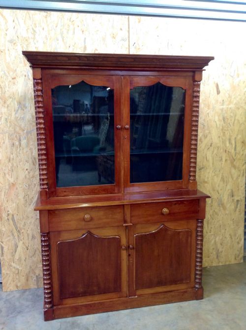 pine kitchen dresser - CATEGORY: ANTIQUE DRESSERS - DATED 1900