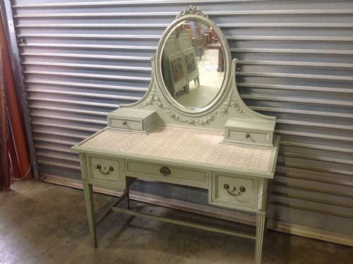painted dressing table - CATEGORY: ANTIQUE DRESSING TABLES - DATED 1900