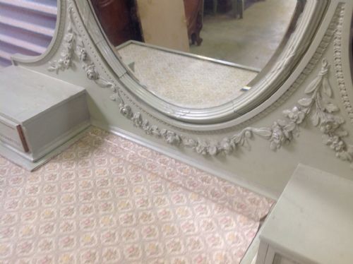 PAINTED DRESSING TABLE - ADDITIONAL PHOTO 1