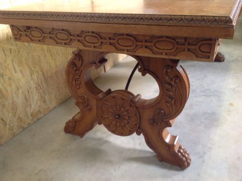 EXTENDING DINNING TABLE - ADDITIONAL PHOTO 3