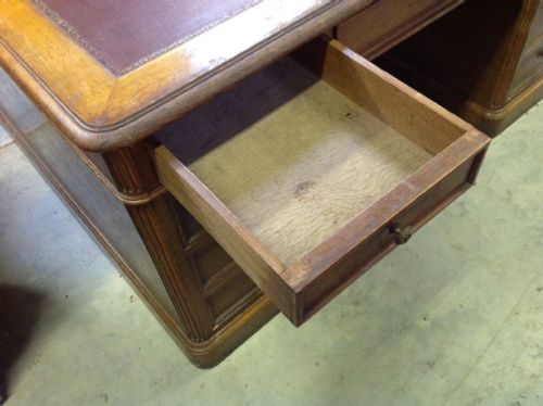 GOLDEN OAK PARTNERS DESK - ADDITIONAL PHOTO 2