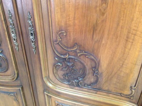 FRENCH KING SIZE BED IN WALNUT BEDROOM SUITE - ADDITIONAL PHOTO 7