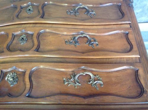 FRENCH KING SIZE BED IN WALNUT BEDROOM SUITE - ADDITIONAL PHOTO 12