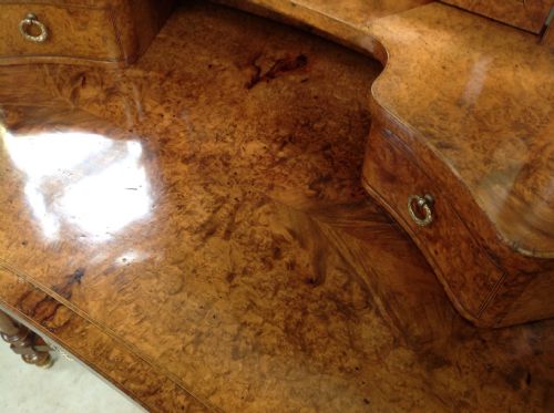 FRENCH DRESSING TABLE - ADDITIONAL PHOTO 1