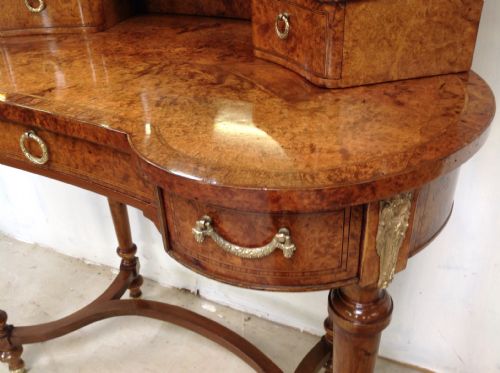 FRENCH DRESSING TABLE - ADDITIONAL PHOTO 3