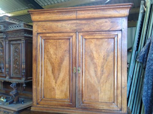 FRENCH CUPBOARD - ADDITIONAL PHOTO 1