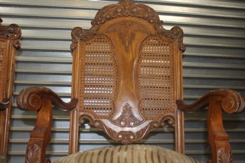 SET OF 8 WALNUT CHAIRS - ADDITIONAL PHOTO 5