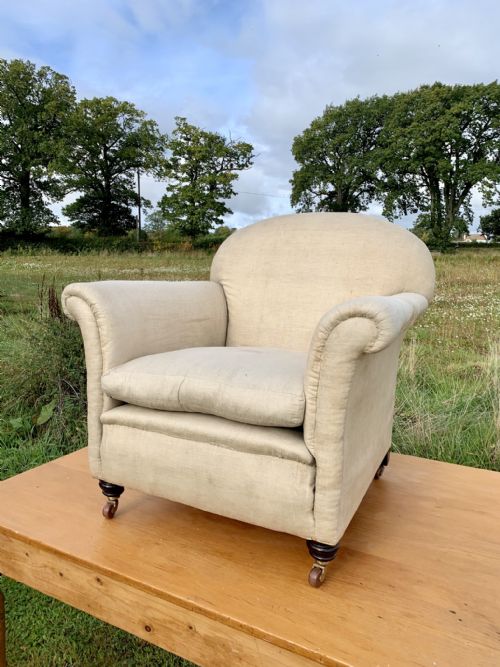 Good Country House Armchair