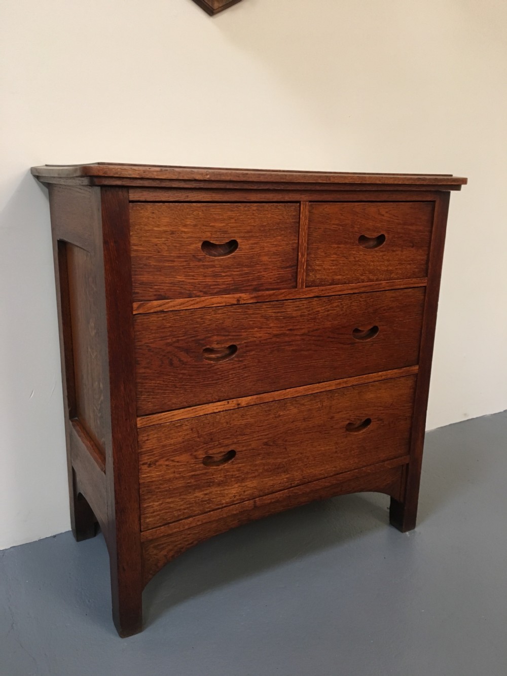 Superb arts and crafts chest of drawers 