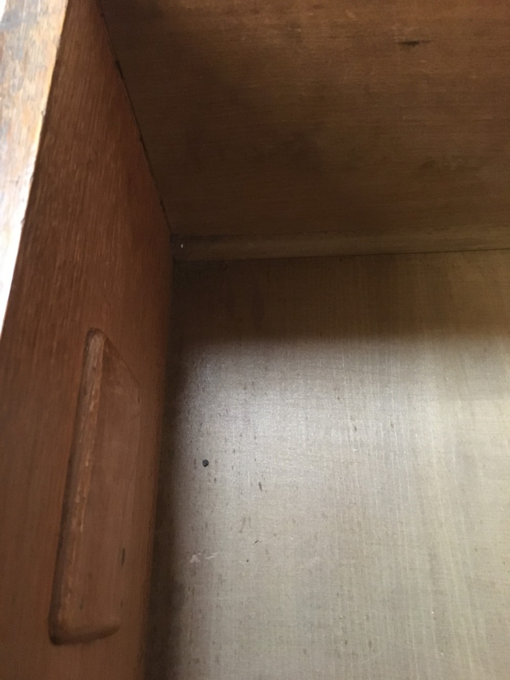 Superb arts and crafts chest of drawers  View IV