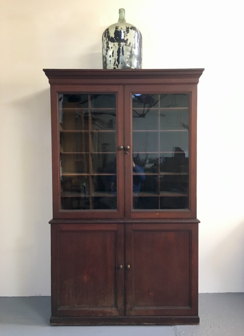 Country house estate cabinet 