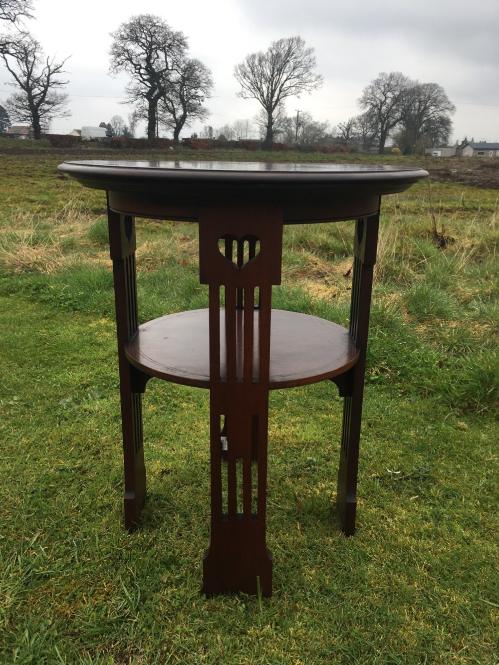 Good arts and crafts occasional table 