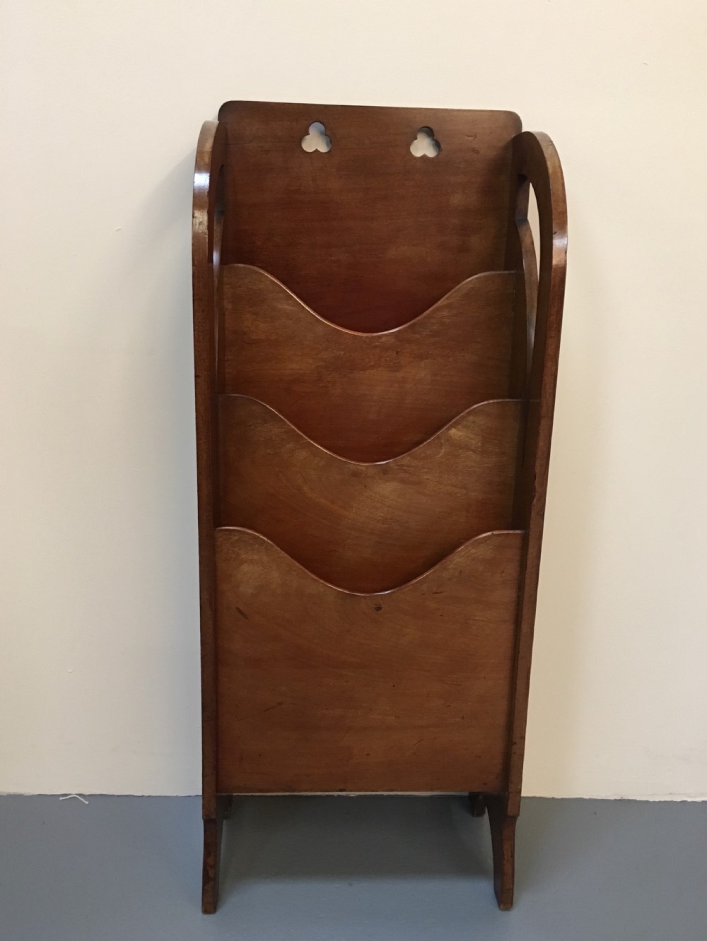 Arts and crafts magazine rack View V