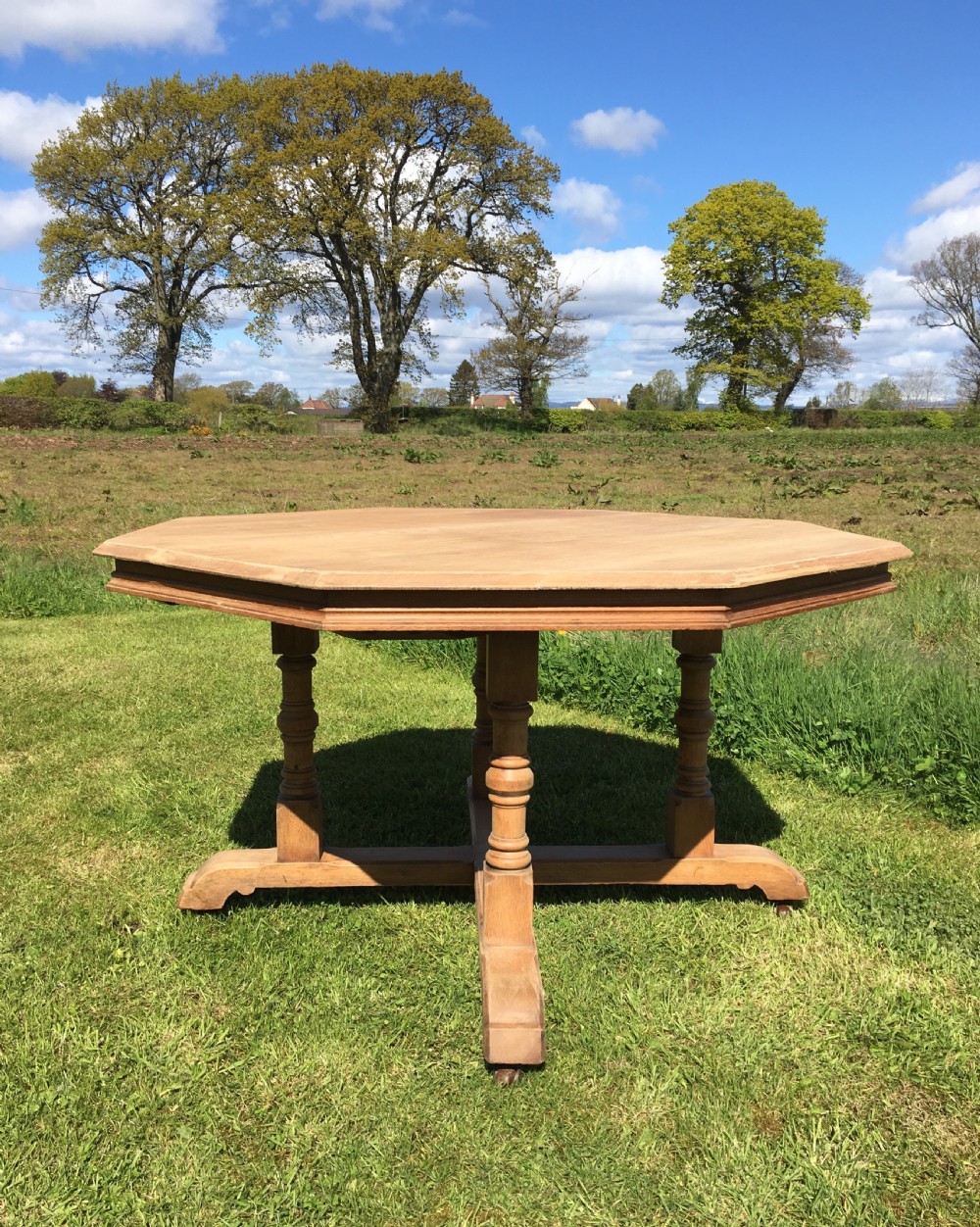 Dry oak gothic centre table 