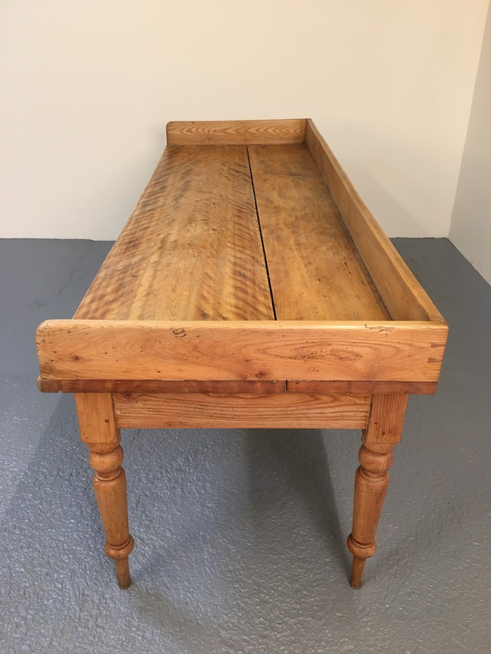 Rare Scottish elm serving table  View IV