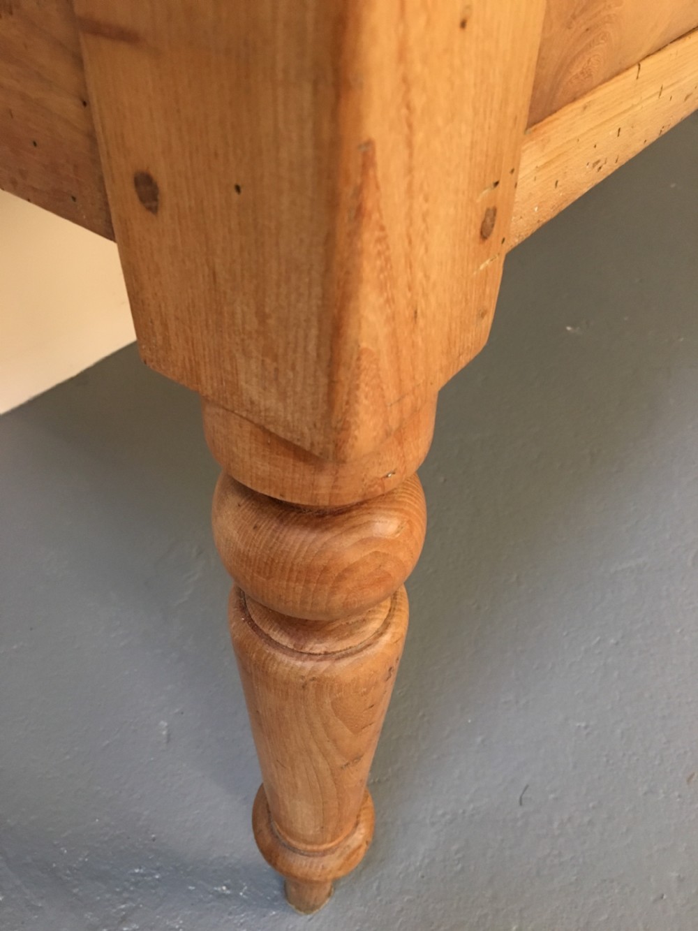 Rare Scottish elm serving table  View XV