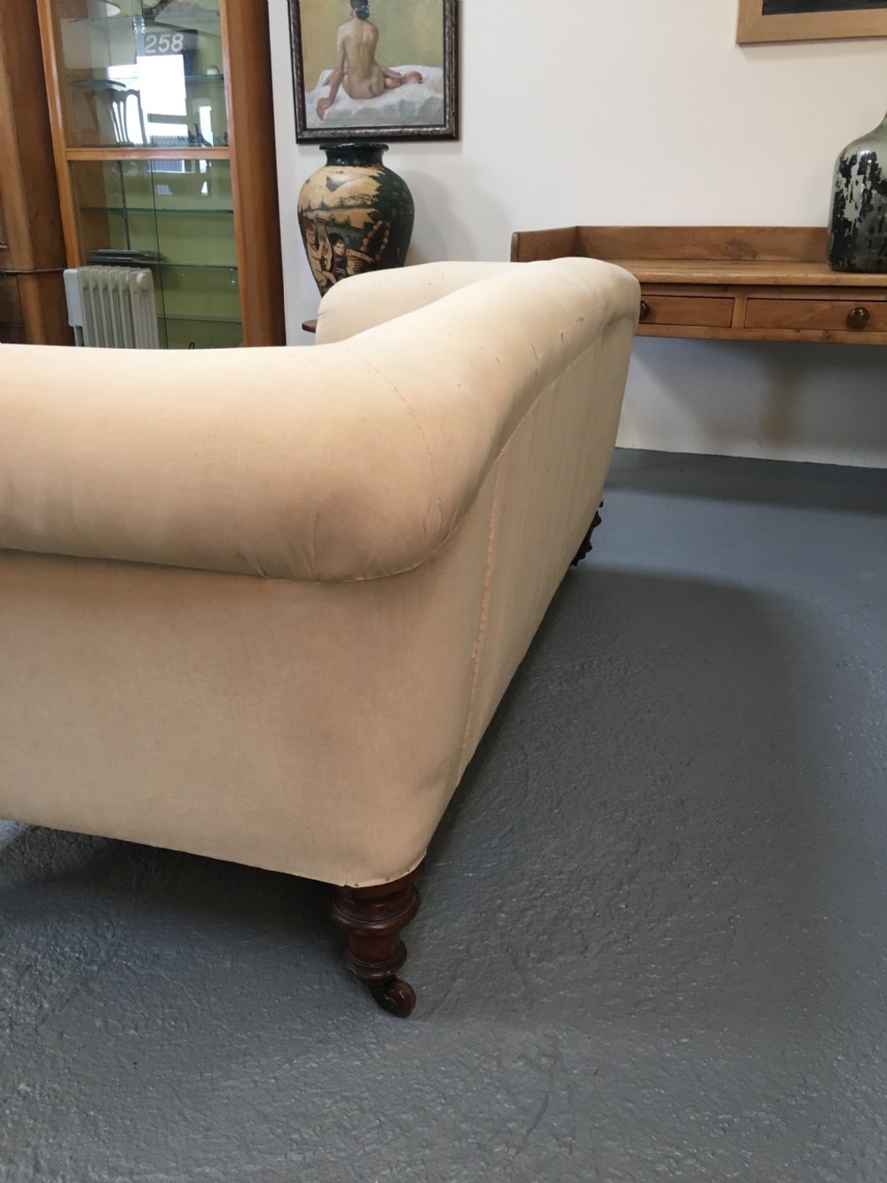 Good Chesterfield sofa  View V