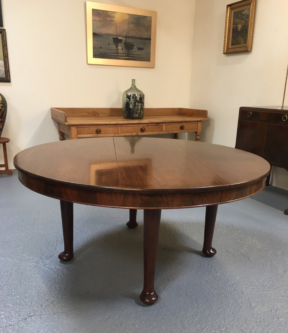Large Scottish circular dining table  View II