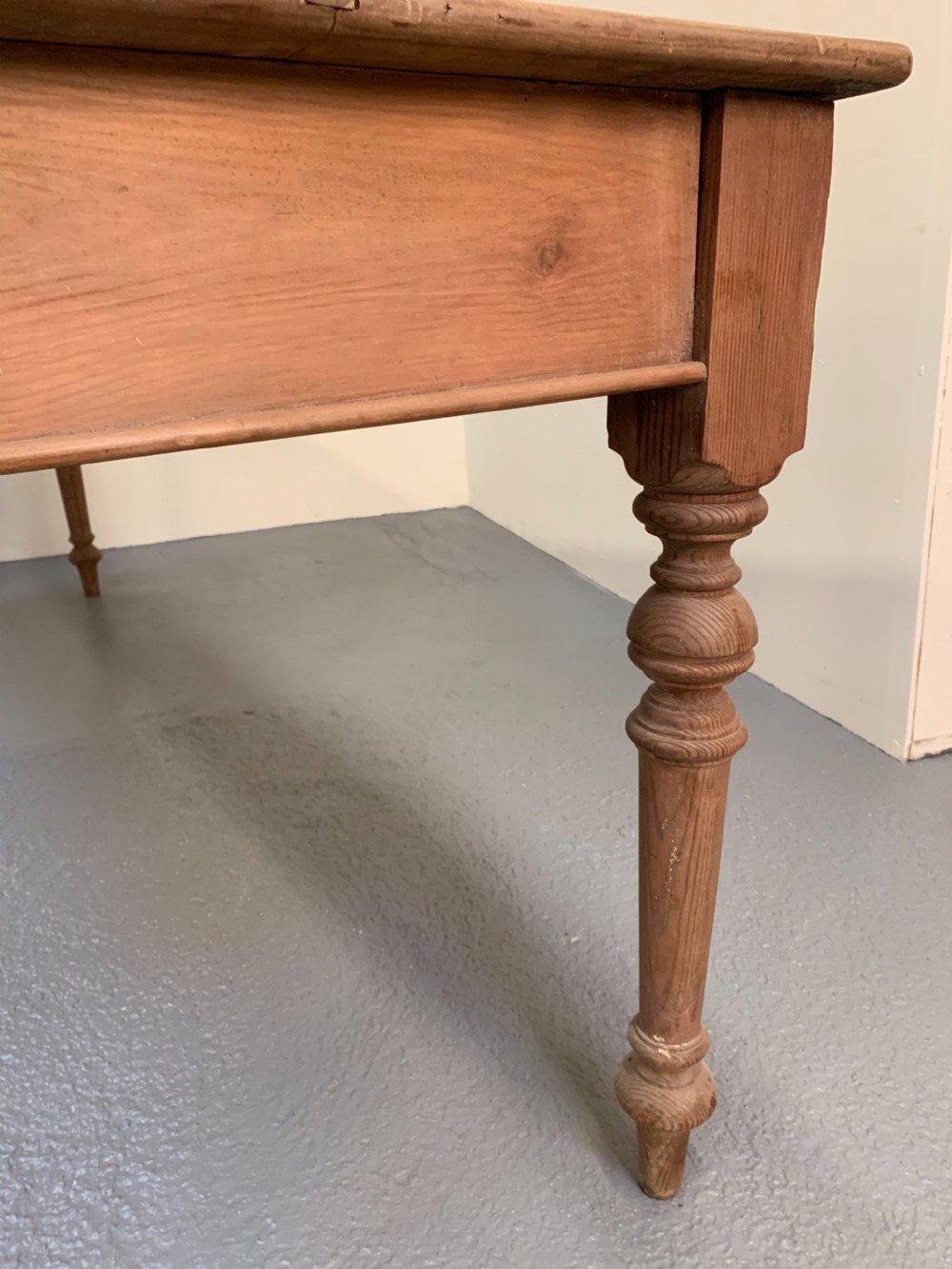 Rare large food preparation table  View VIII