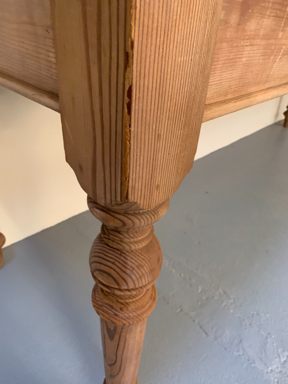 Large Scottish pine kitchen table  View VI