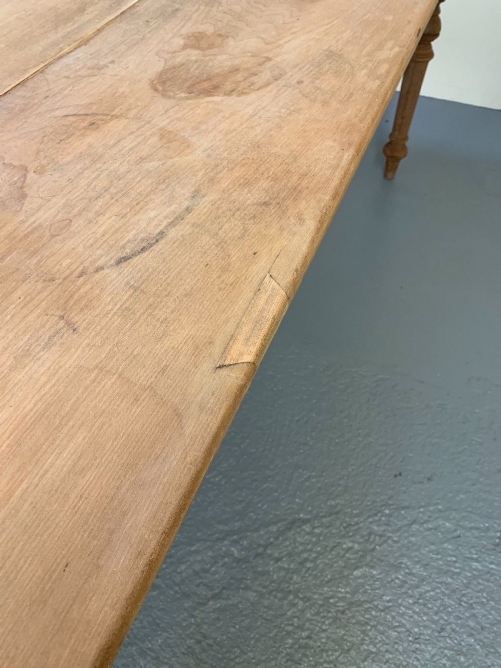 Large Scottish pine kitchen table  View VIII