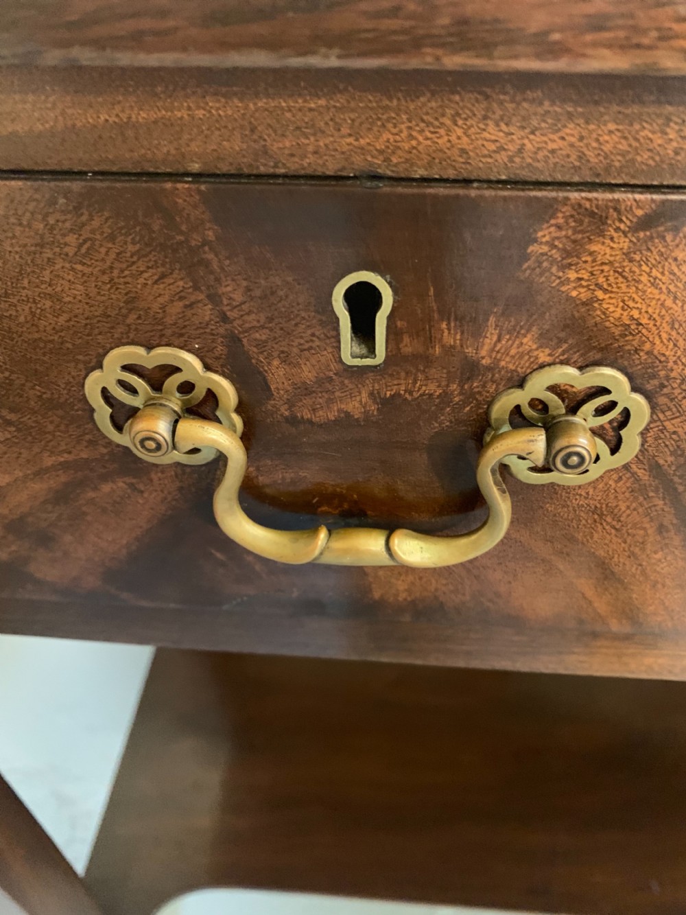 Excellent Whytock and Reid Edinburgh console table  View III