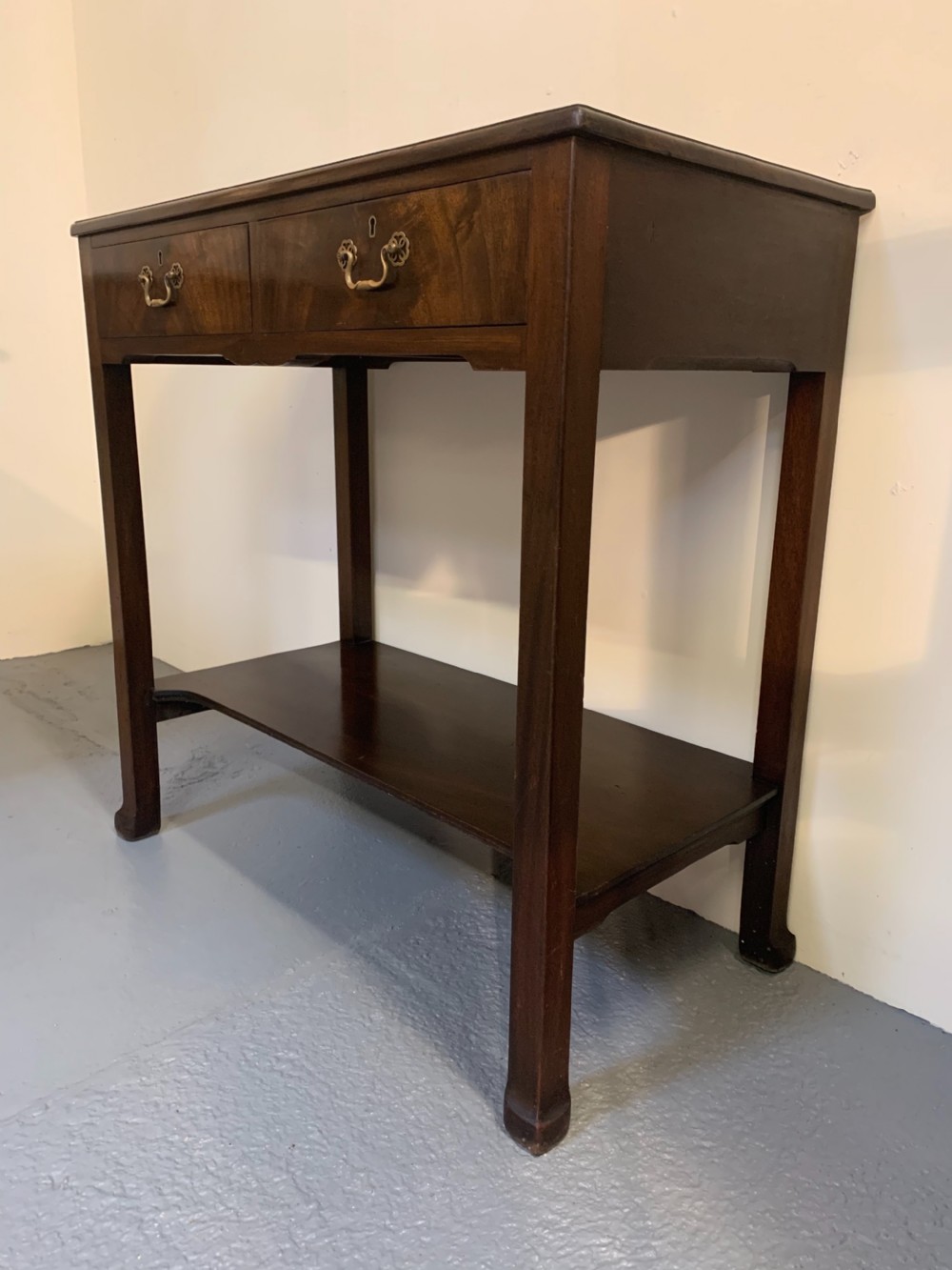 Excellent Whytock and Reid Edinburgh console table  View IX