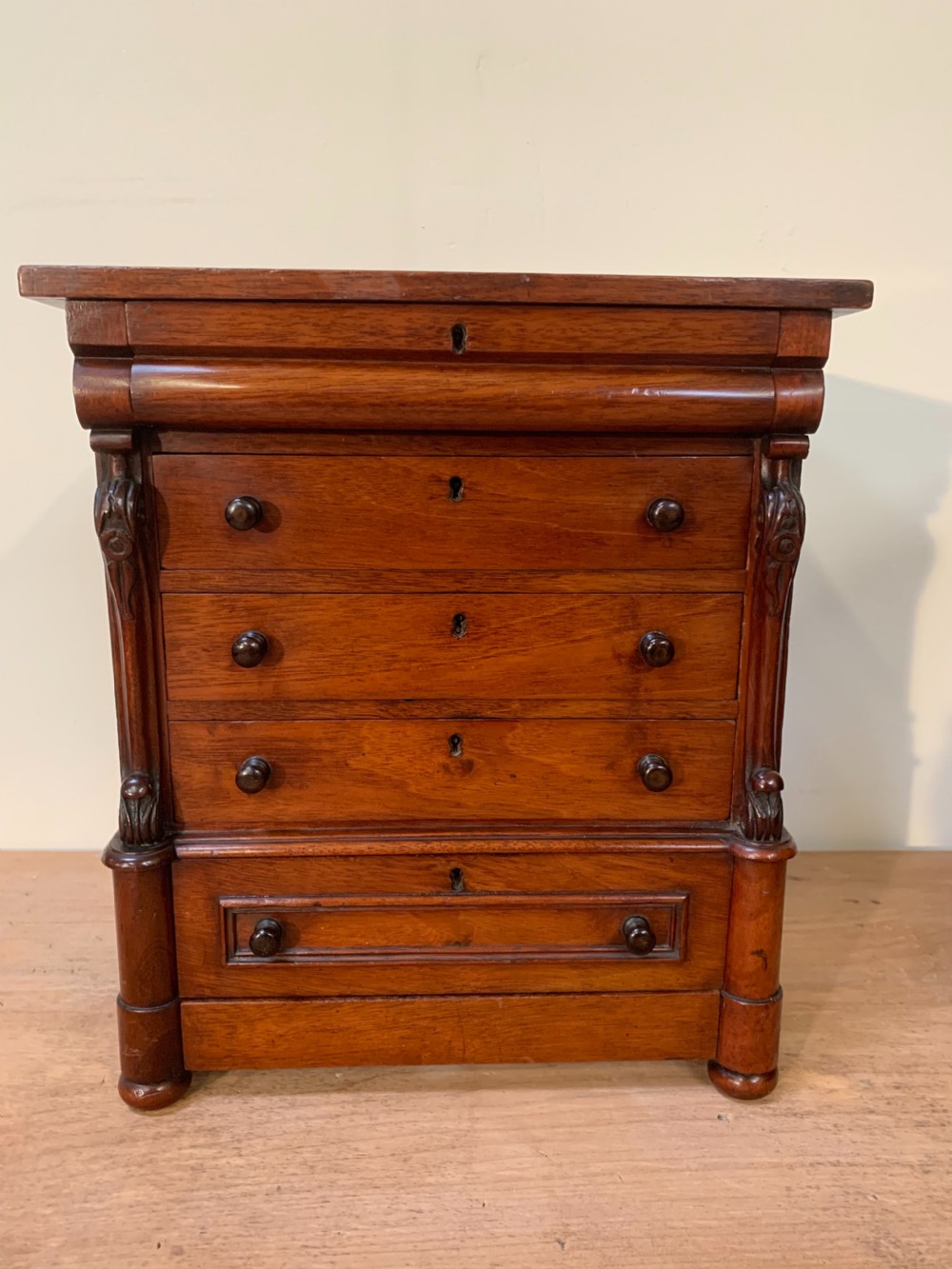 Superb Scottish miniature chest of drawers  View IV