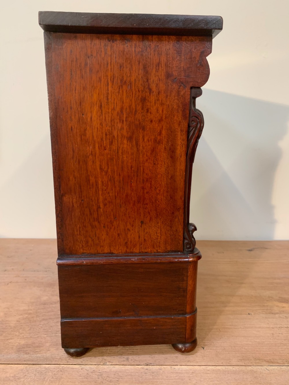 Superb Scottish miniature chest of drawers  View V