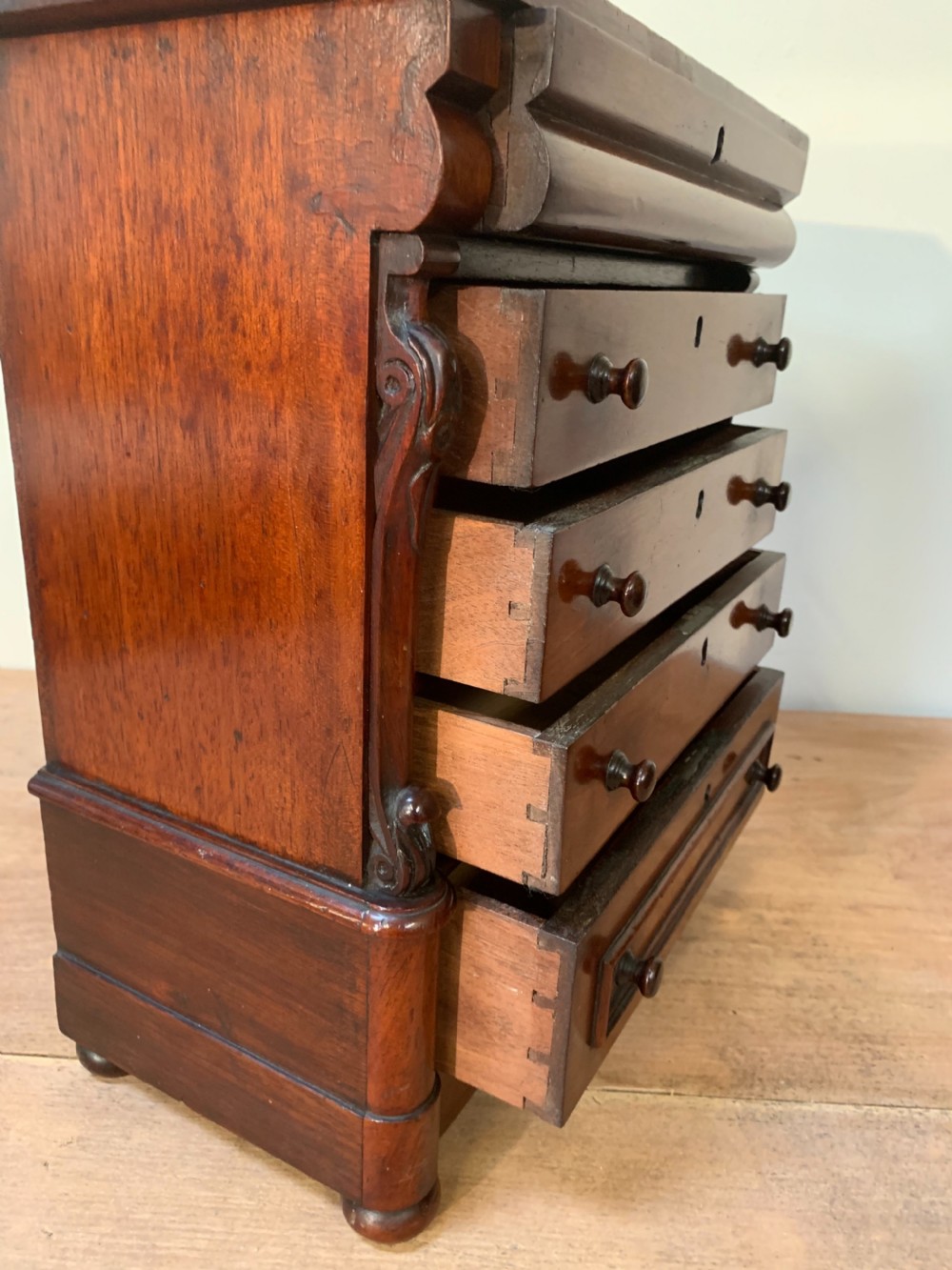 Superb Scottish miniature chest of drawers  View VI