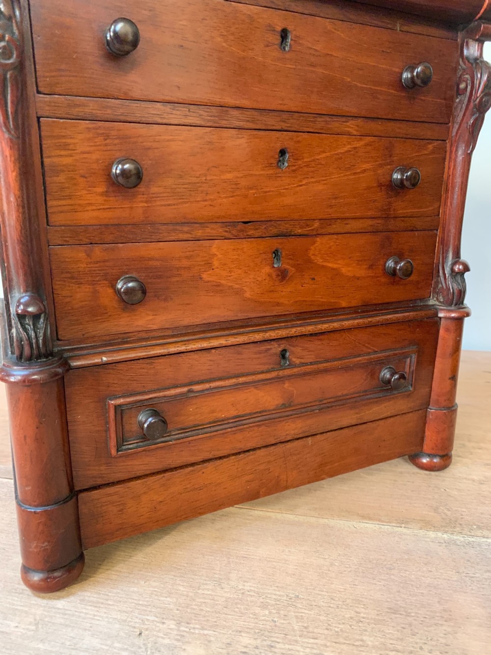 Superb Scottish miniature chest of drawers  View VII