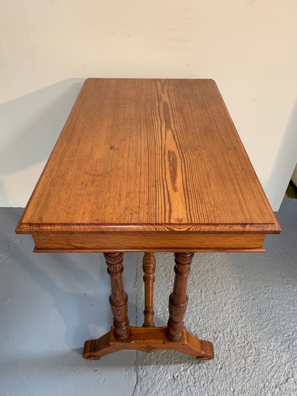 Unusual Scottish pine side table  View XIX