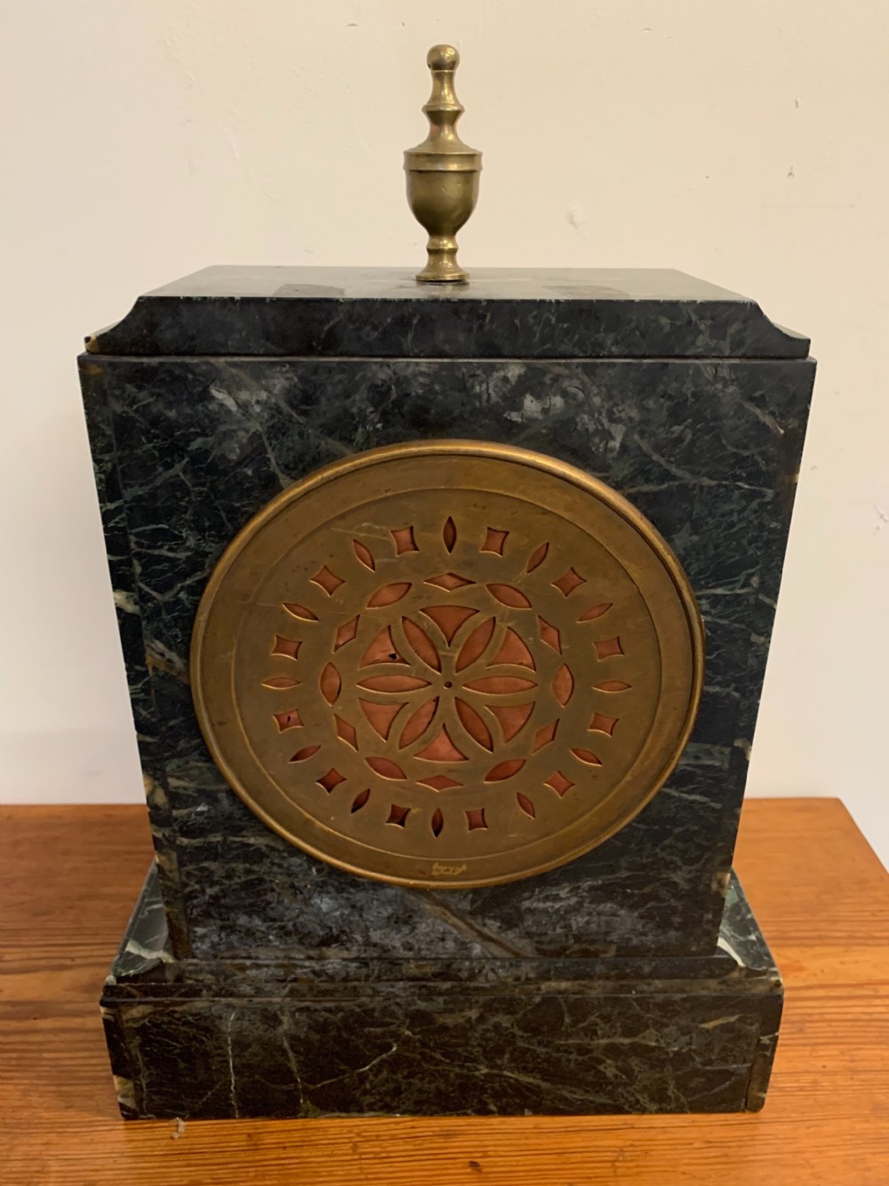 Impressive large marble mantle clock  View IV