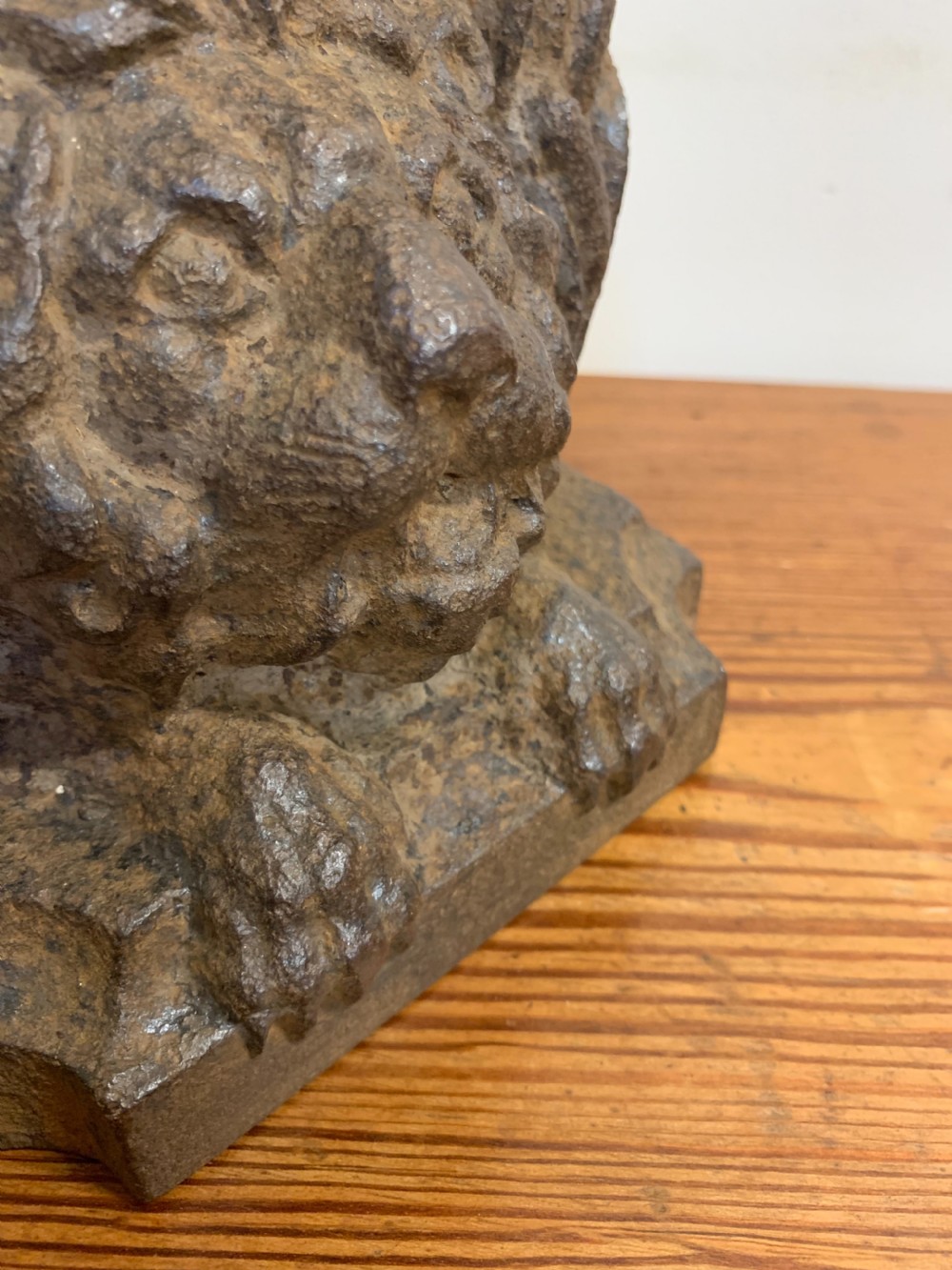 Cast iron door porter View V