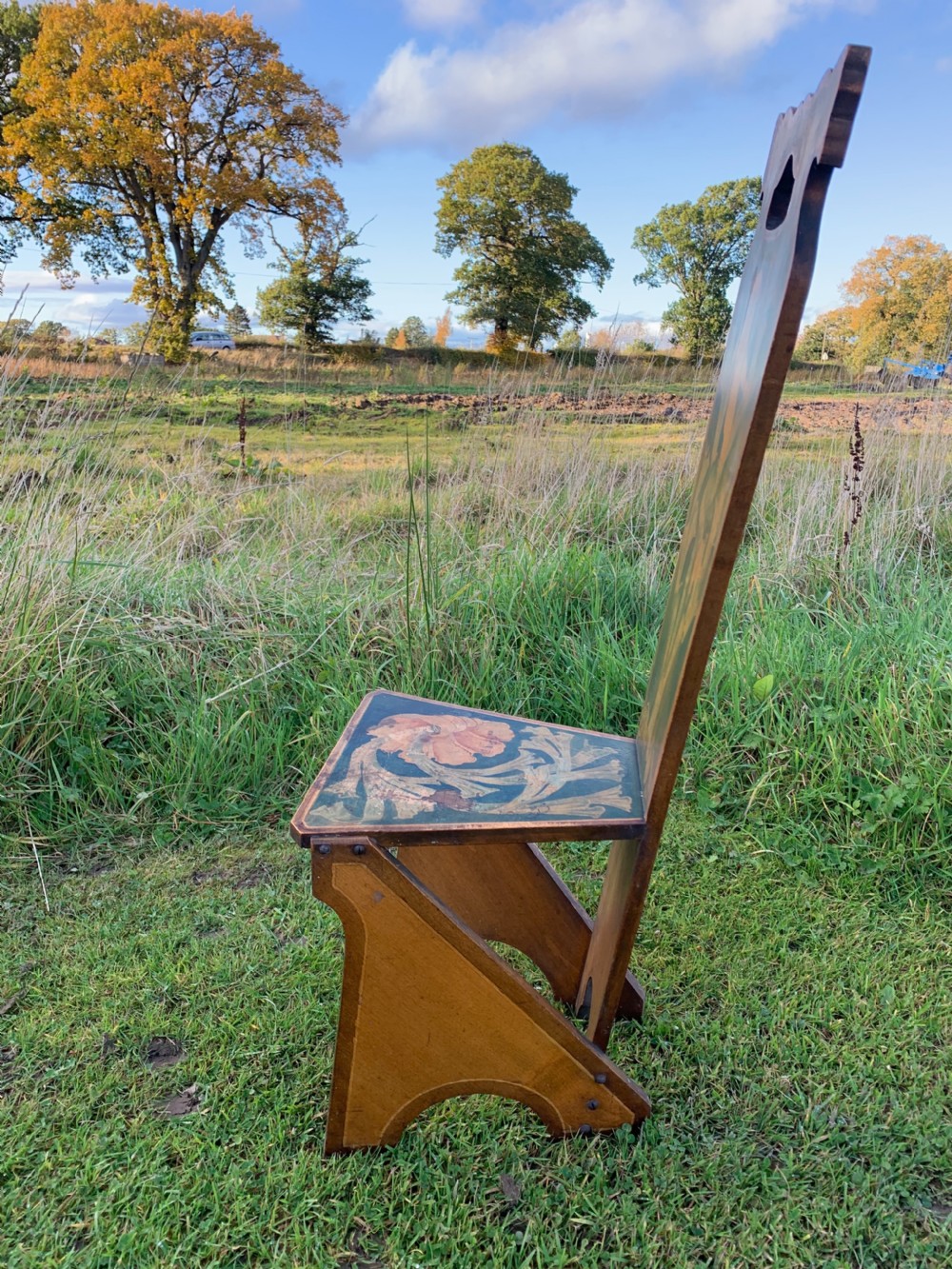 Unusual spinning chair  View VI