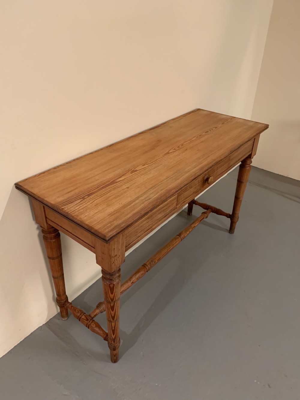 Scottish pine console table  View VI