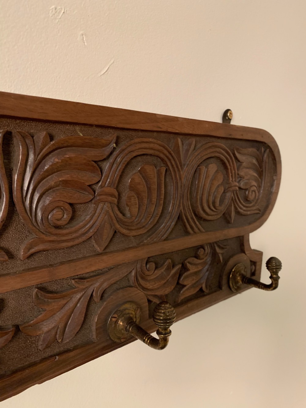 Walnut coat hooks View VII