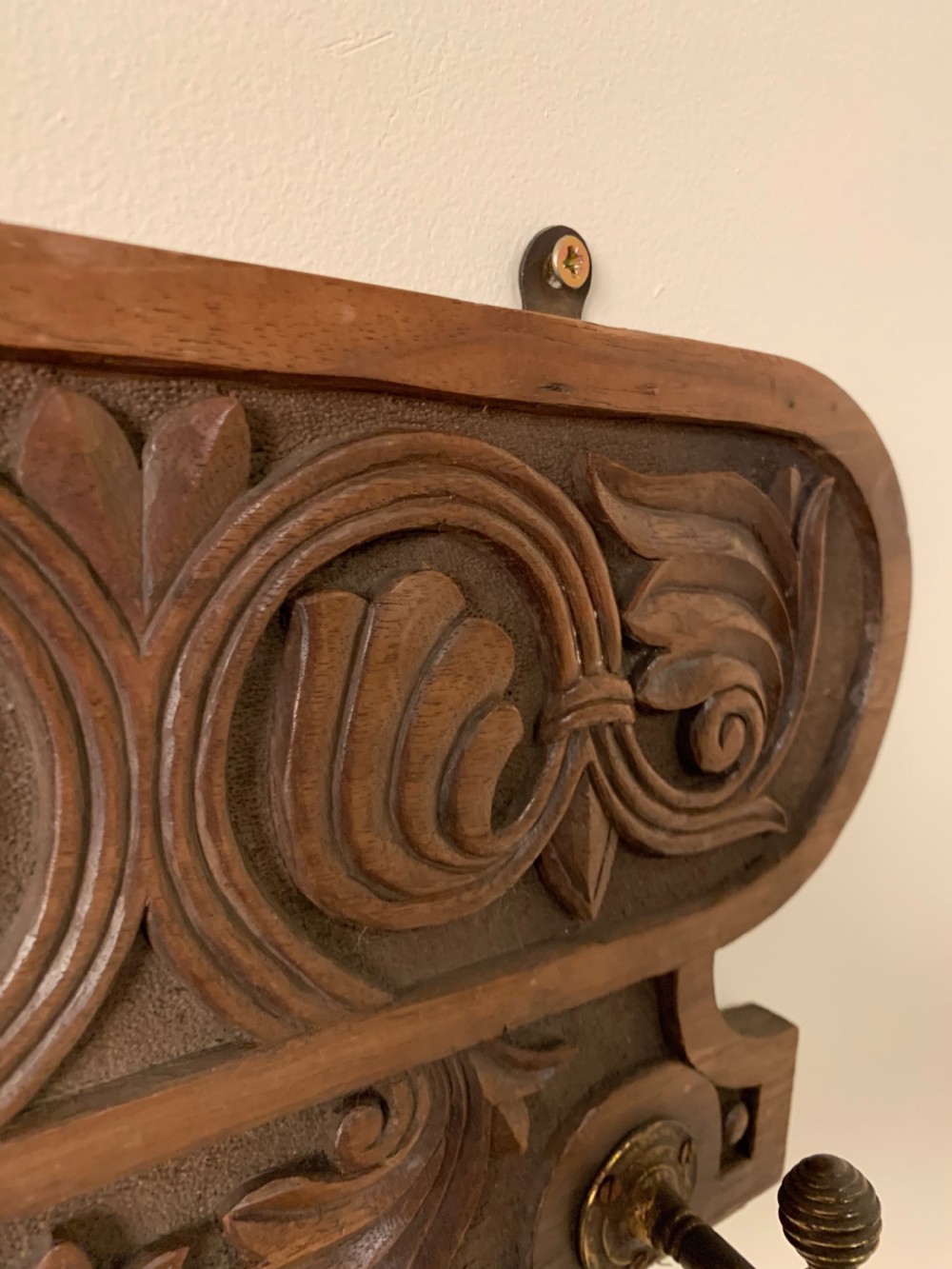 Walnut coat hooks View VIII