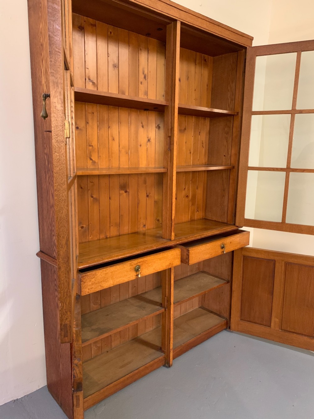 Superb oak glazed cupboard  View IX