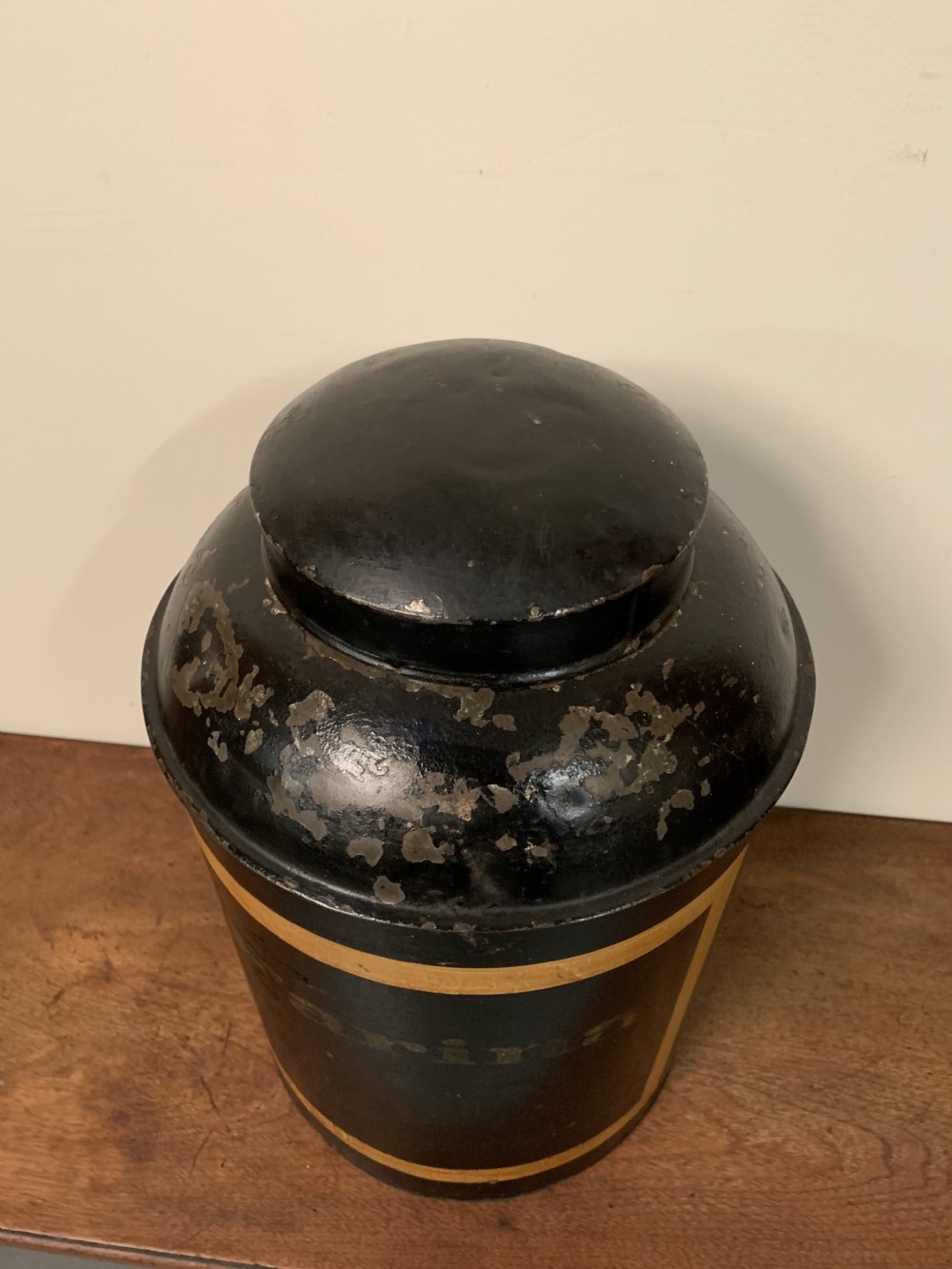 Huge tole canister  View IV