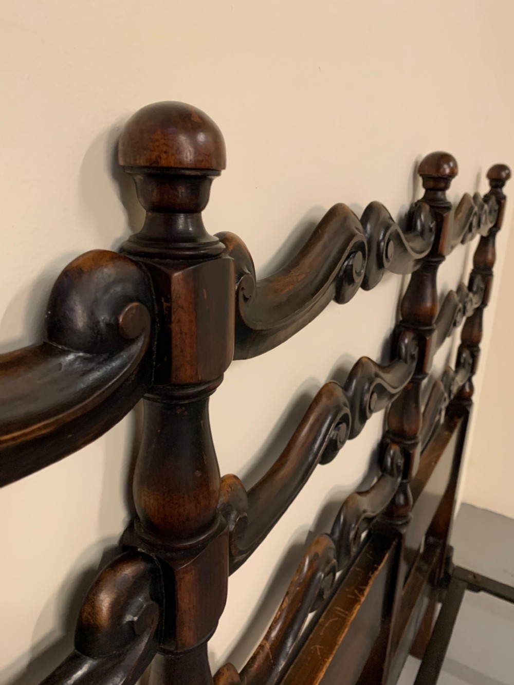 Rare walnut  Heals king size bed View XVI