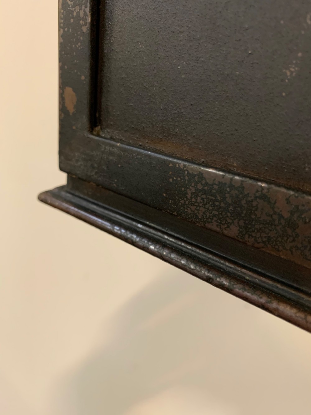 Bronze wall lantern  View IV