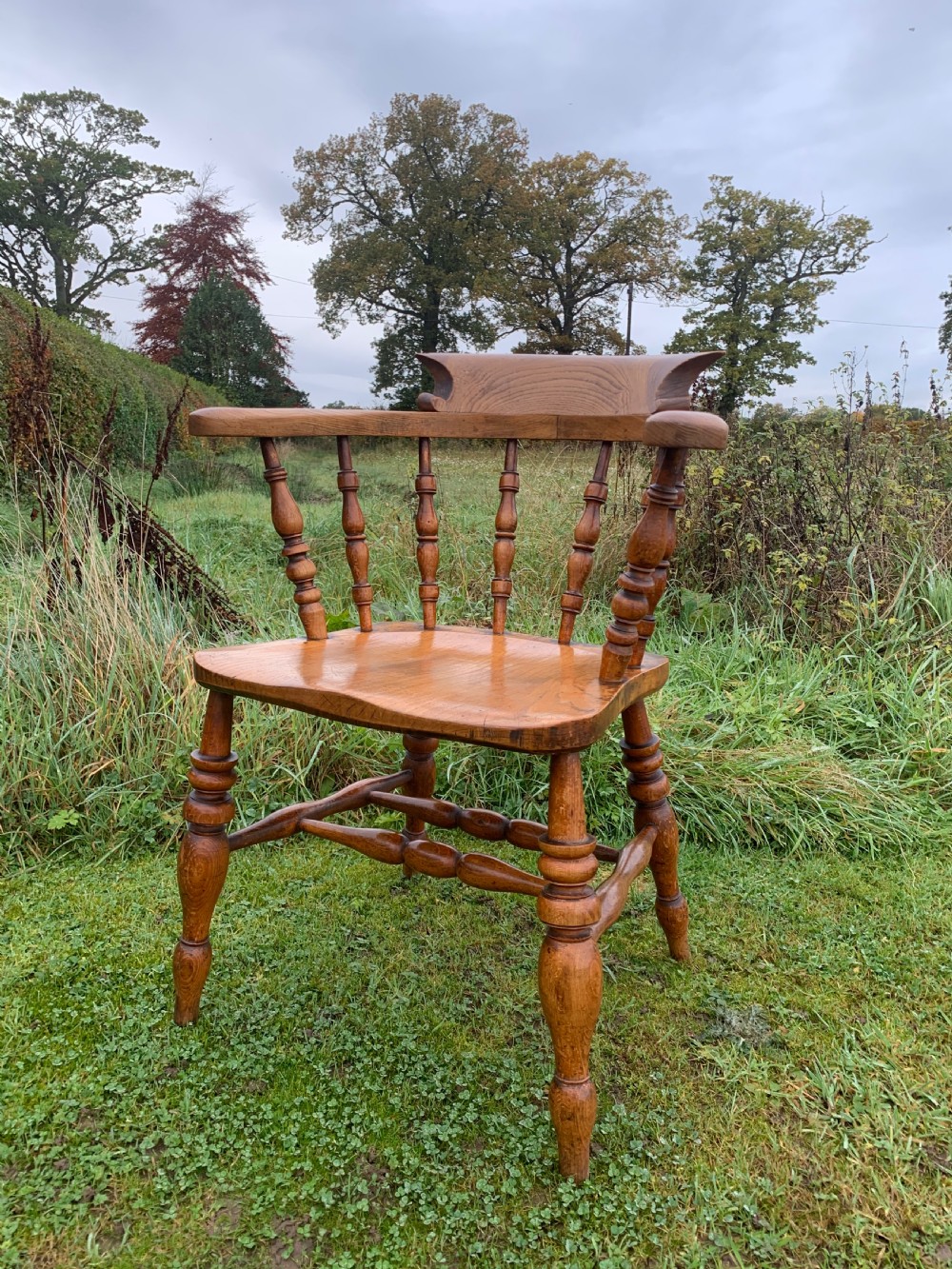 Elm smokers bow armchair  View VI