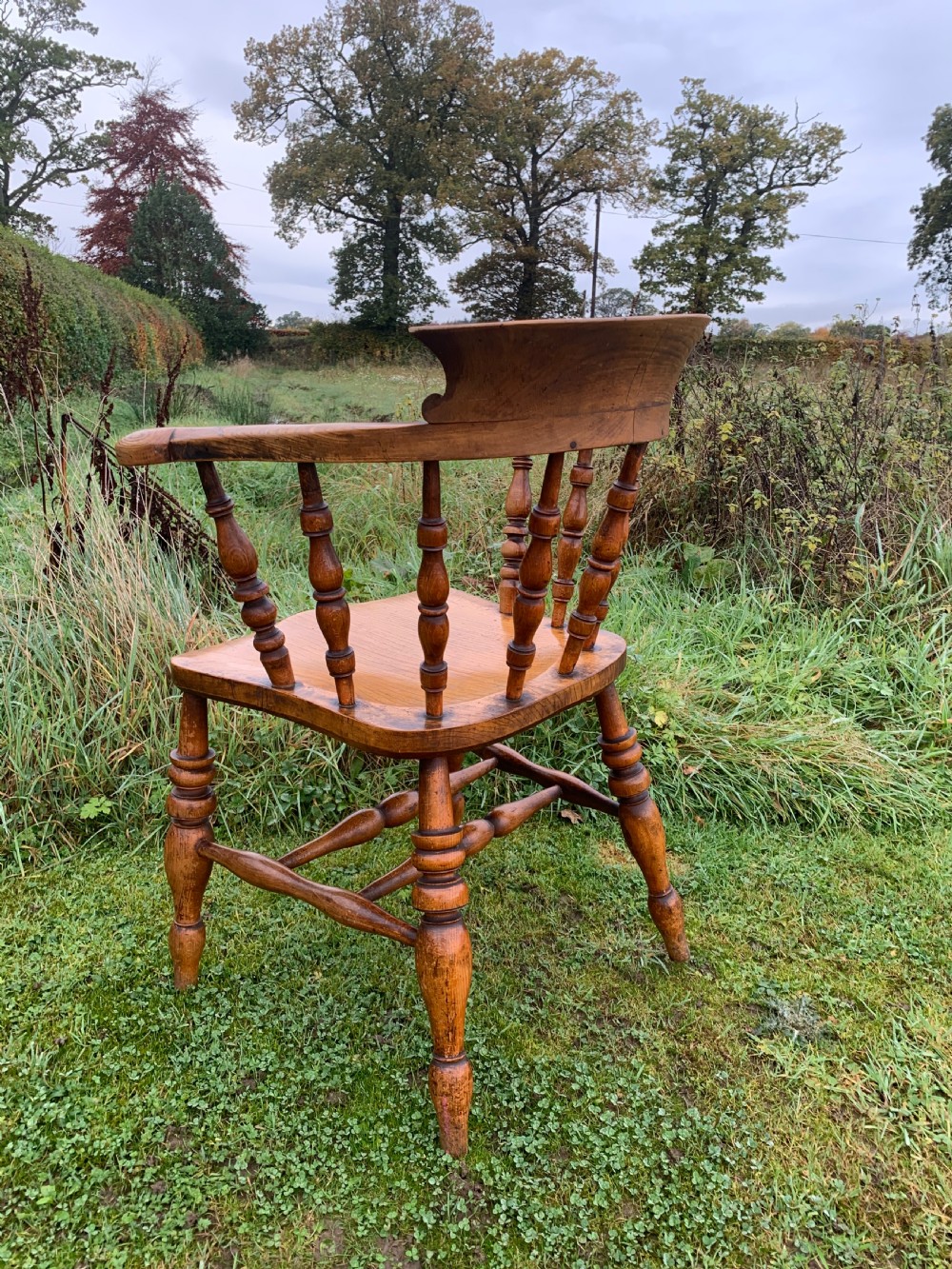 Elm smokers bow armchair  View IX